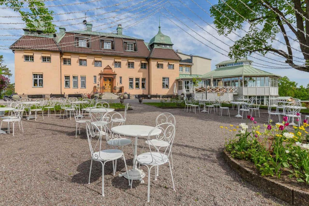 Såstaholm Hotell&Konferens Täby Exteriör bild